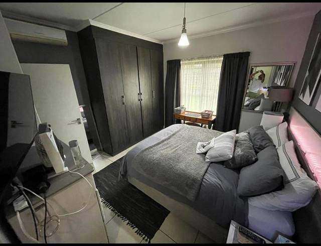 3 BEDROOM PROPERTY TO RENT IN OLIVEDALE